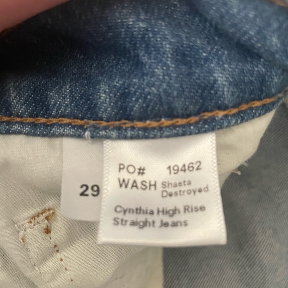 Reformation Cynthia High Rise Straight Jeans in Shasta Destroyed - Picture 8 of 12